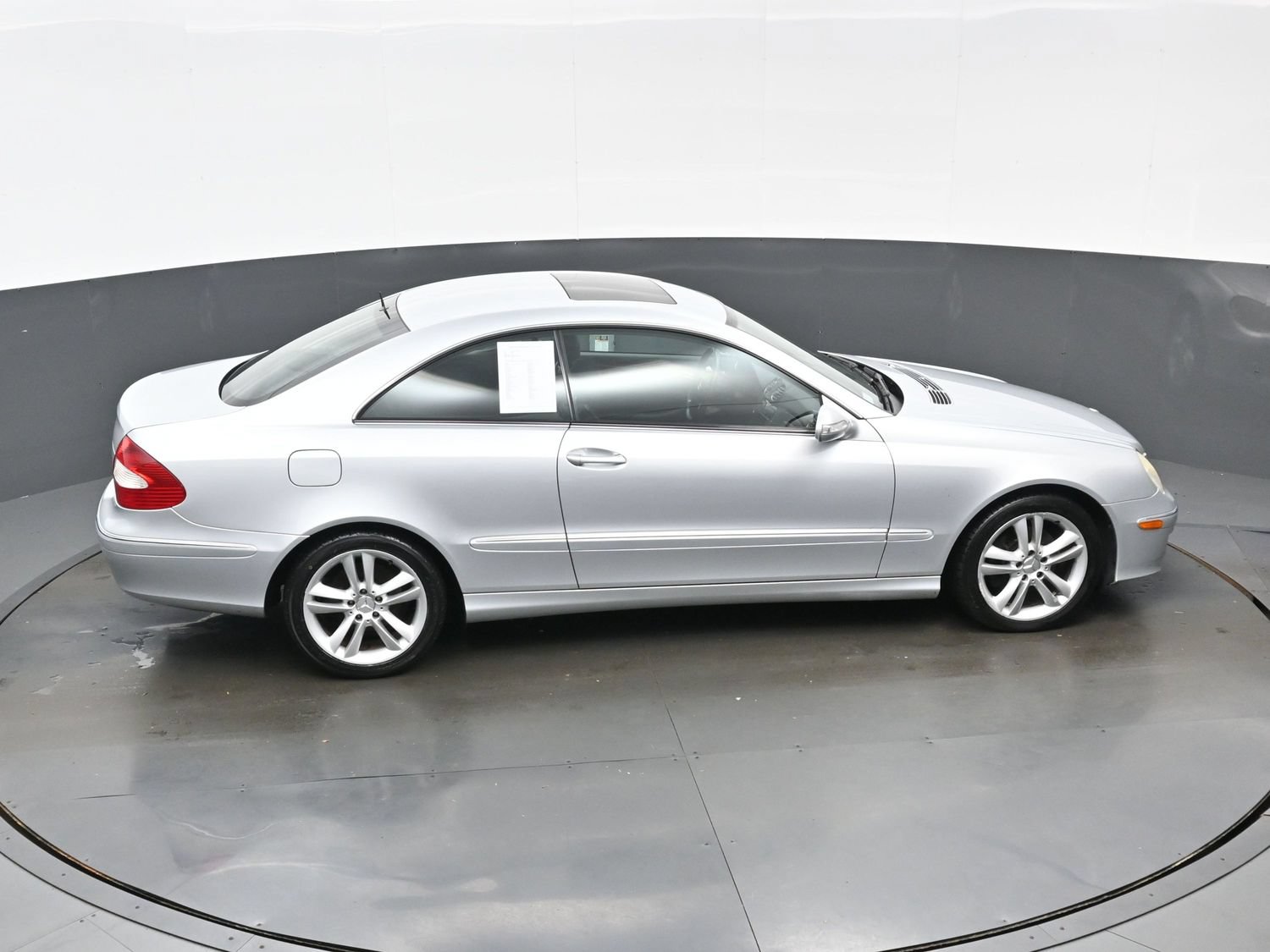 Used 2006 Mercedes-Benz CLK 350 Coupe image 38
