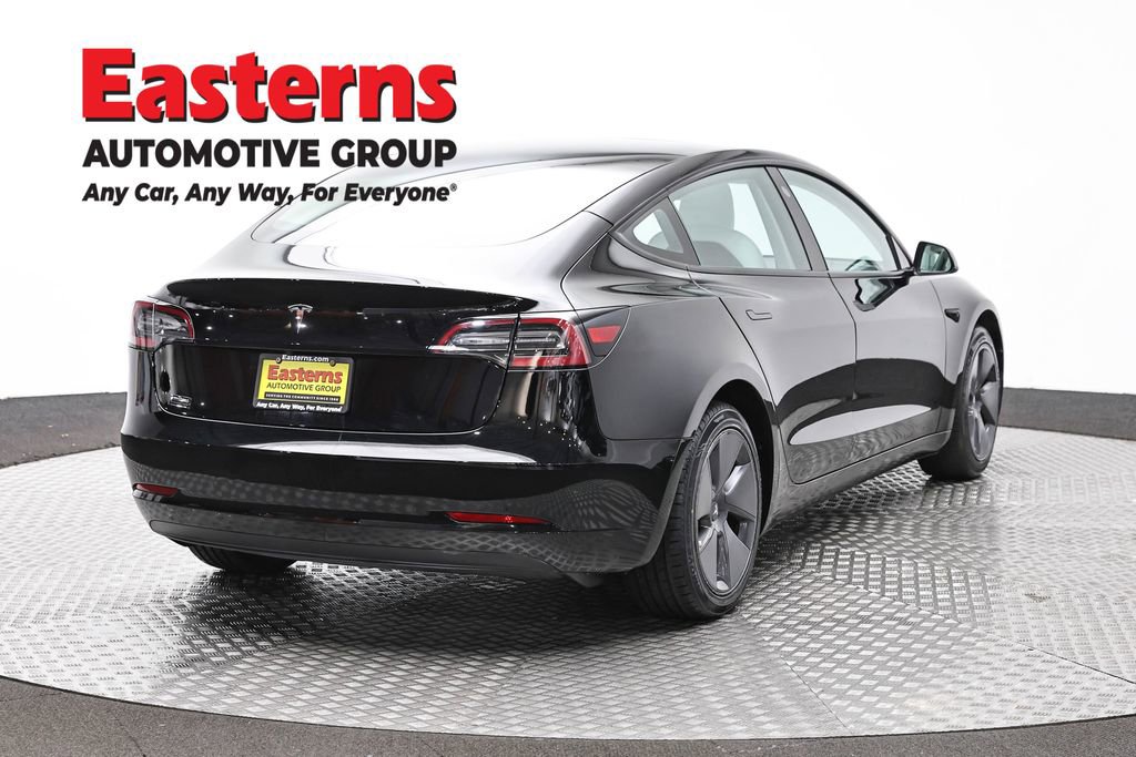 Used 2023 Tesla Model 3 Standard Range image 5