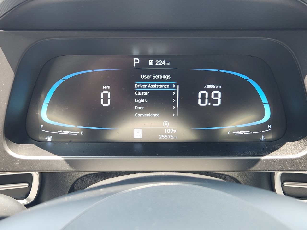 Certified 2025 Hyundai Elantra SE FWD image 13