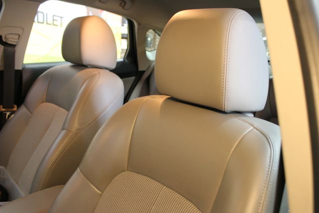 Used 2017 Buick Verano Convenience FWD image 14