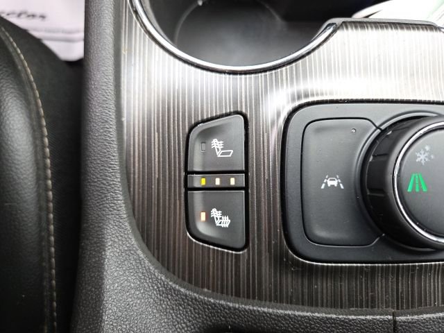 Used 2023 GMC Acadia SLT image 8