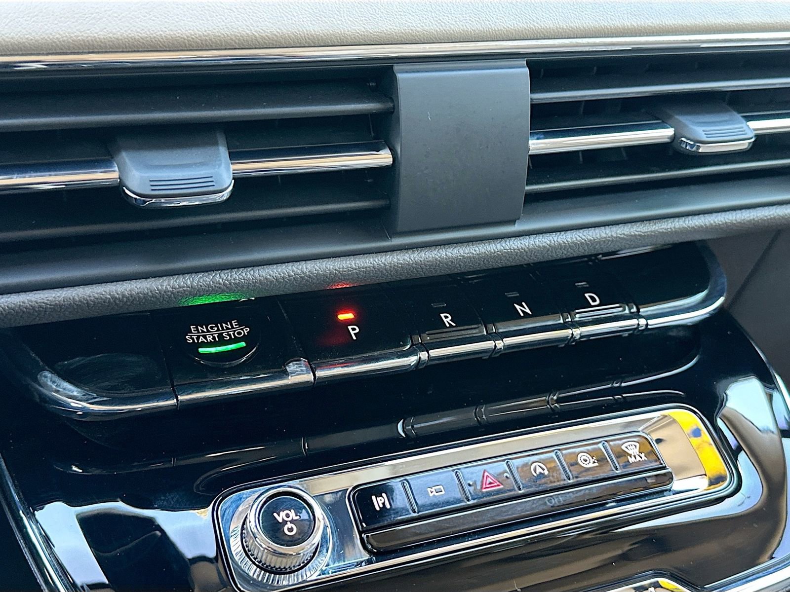 Used 2023 Lincoln Corsair Reserve w/ Equipment Group 201A image 17