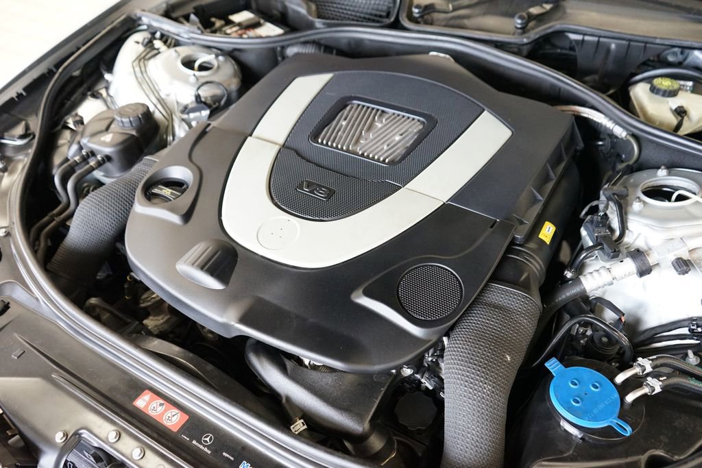 Used 2008 Mercedes-Benz S 550 4MATIC w/ AMG Sport Pkg image 58