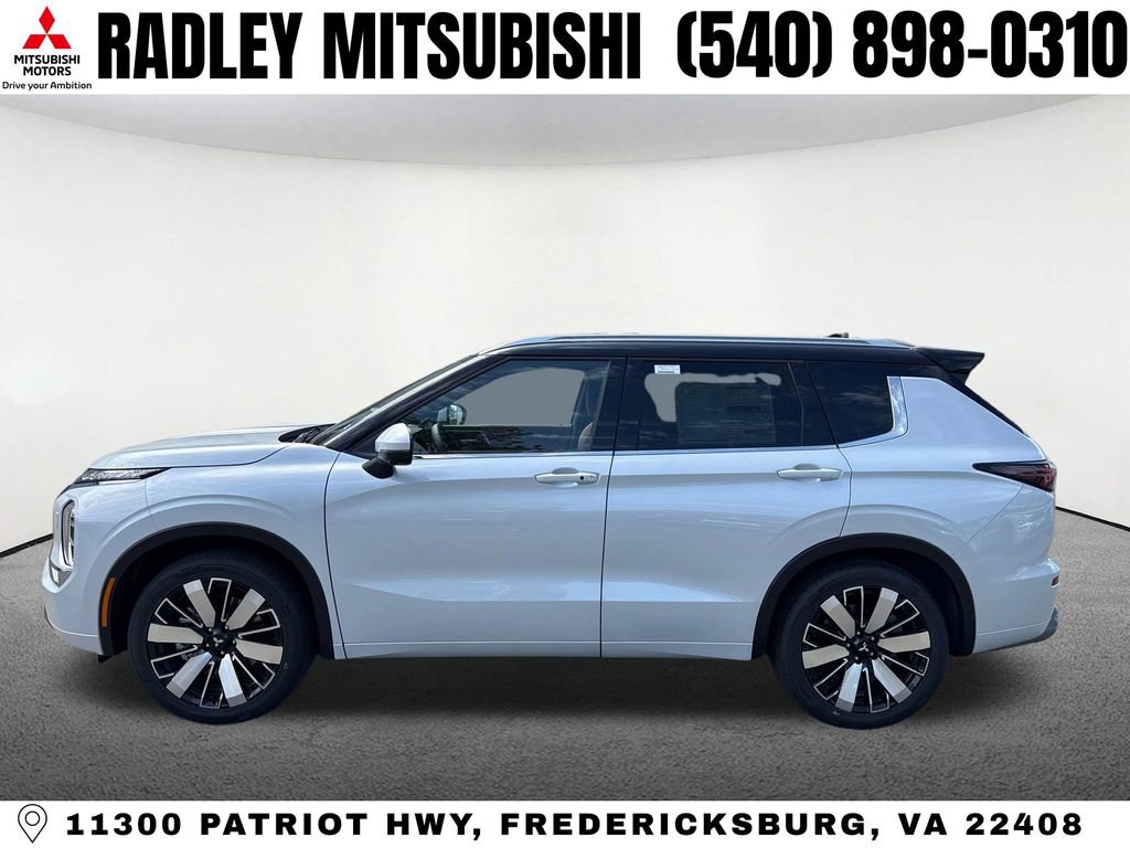 New 2026 Mitsubishi Outlander AWD image 17