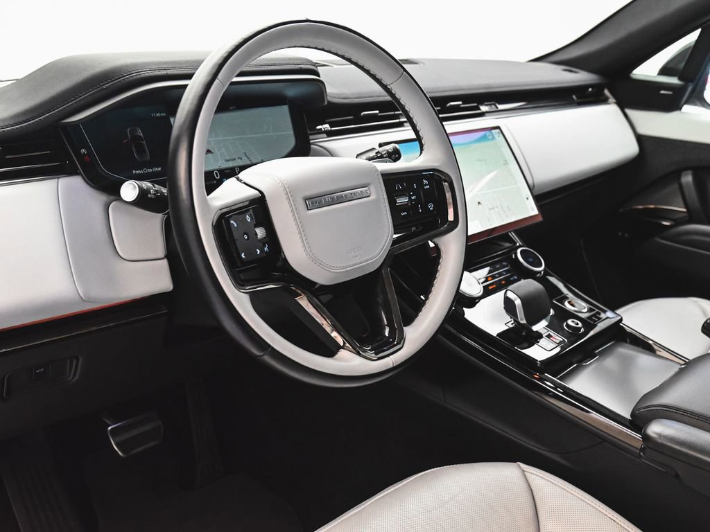 Used 2023 Land Rover Range Rover Sport SE Dynamic image 15