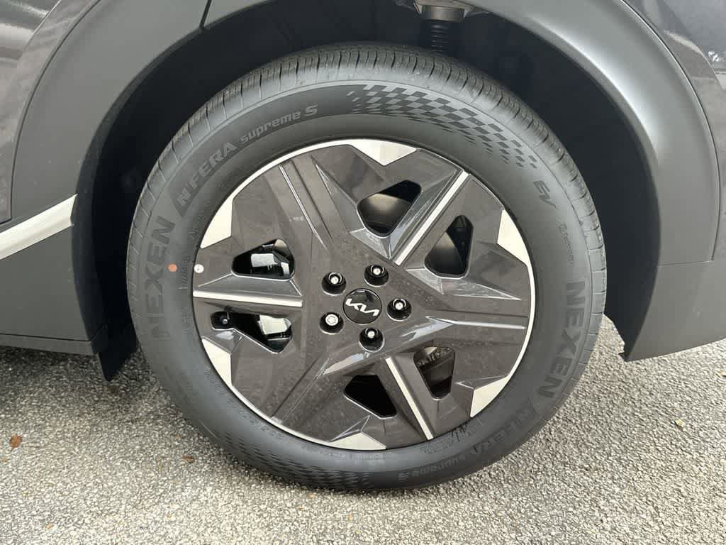 New 2025 Kia EV6 Light AWD/4WD image 11