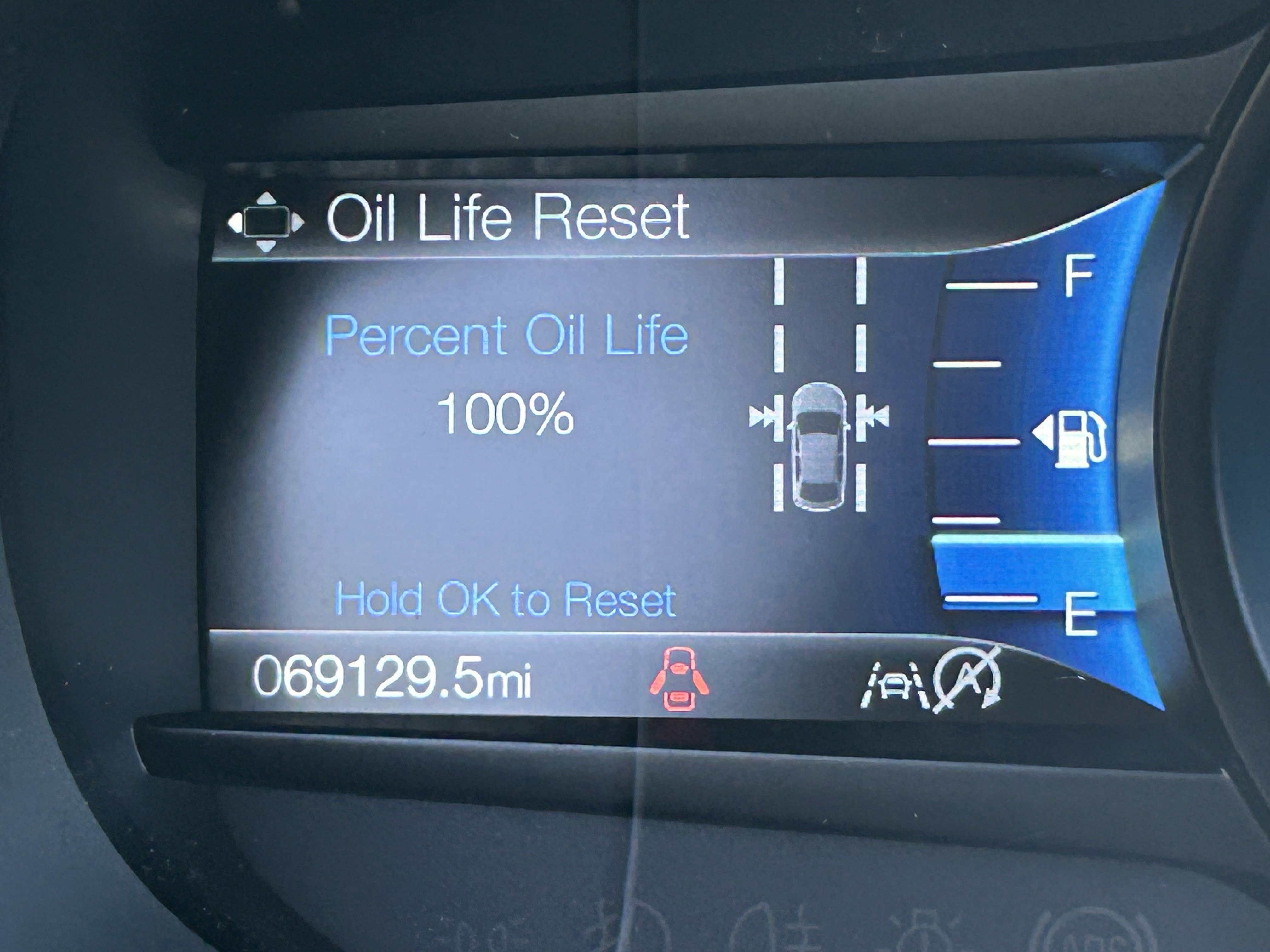 Used 2020 Ford Edge Titanium w/ Equipment Group 301A AWD/4WD image 26