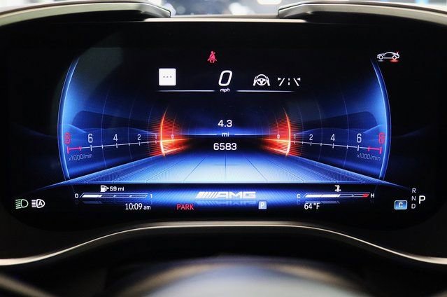 Used 2022 Mercedes-Benz SL 55 AMG 4MATIC w/ Driver Assistance Package image 22