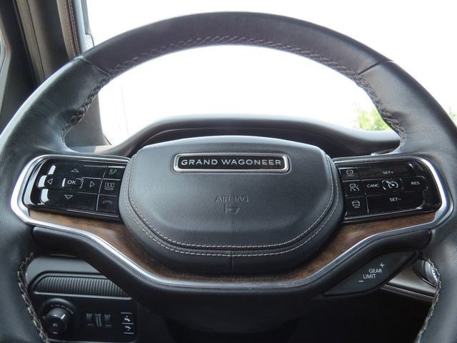 Used 2023 Jeep Grand Wagoneer Series II AWD/4WD image 20