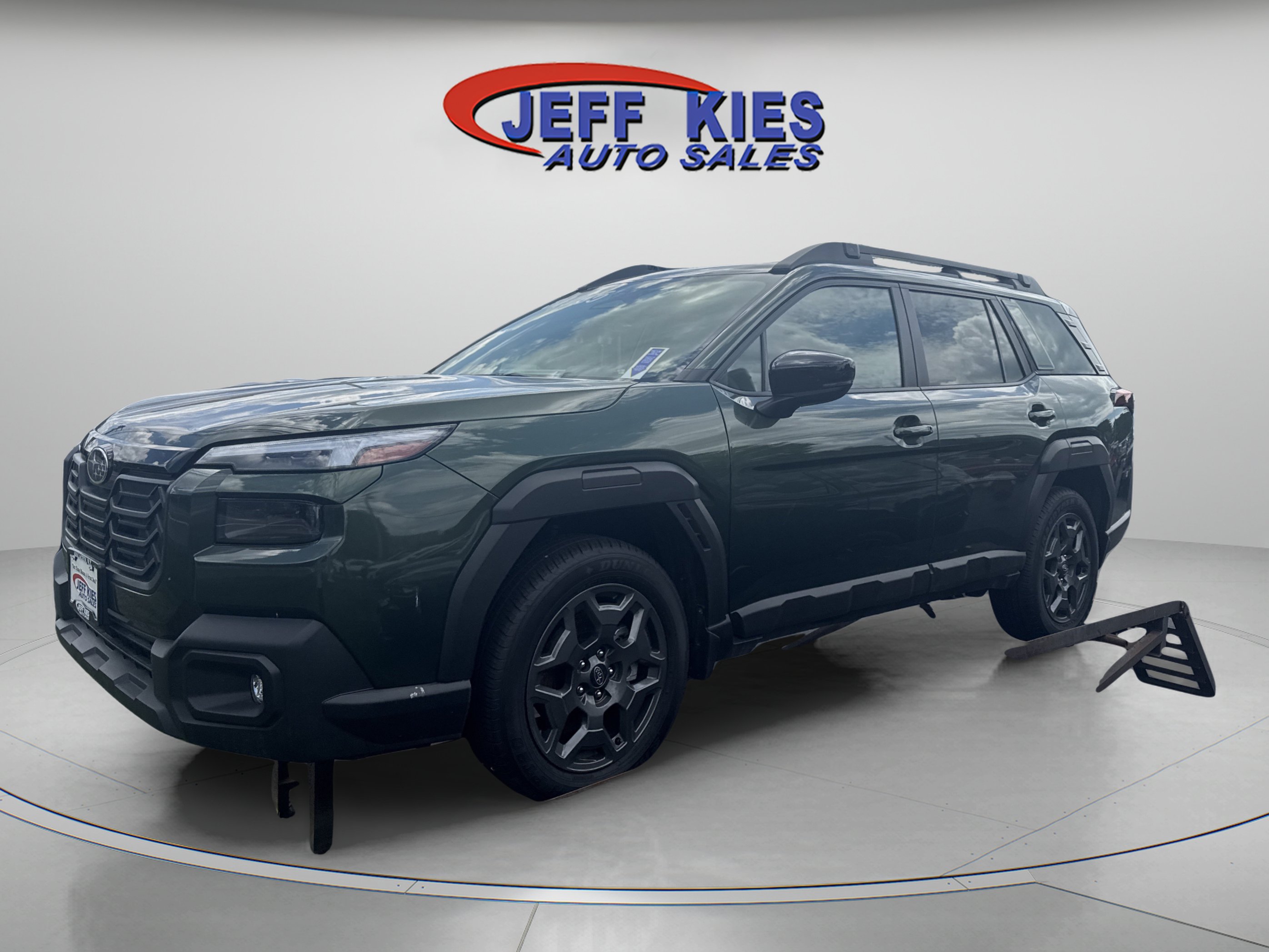 Used 2026 Subaru Outback Premium AWD/4WD image 1