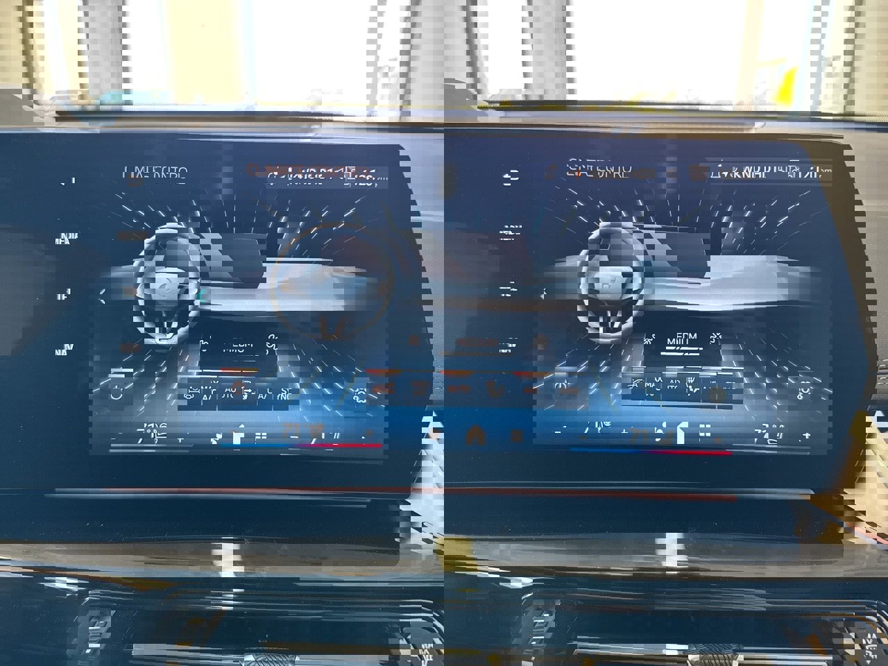 New 2025 BMW X1 xDrive28i w/ Technology Package image 25