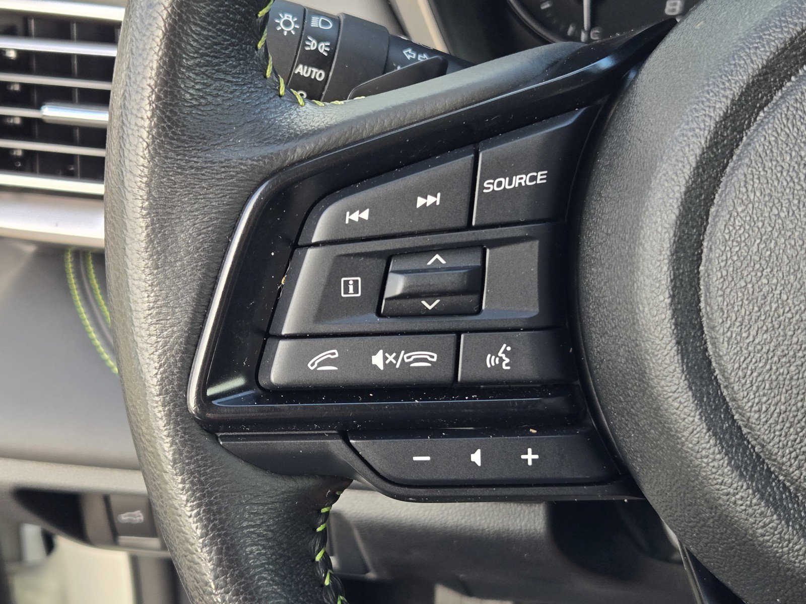 Used 2024 Subaru Outback Onyx Edition AWD/4WD image 23