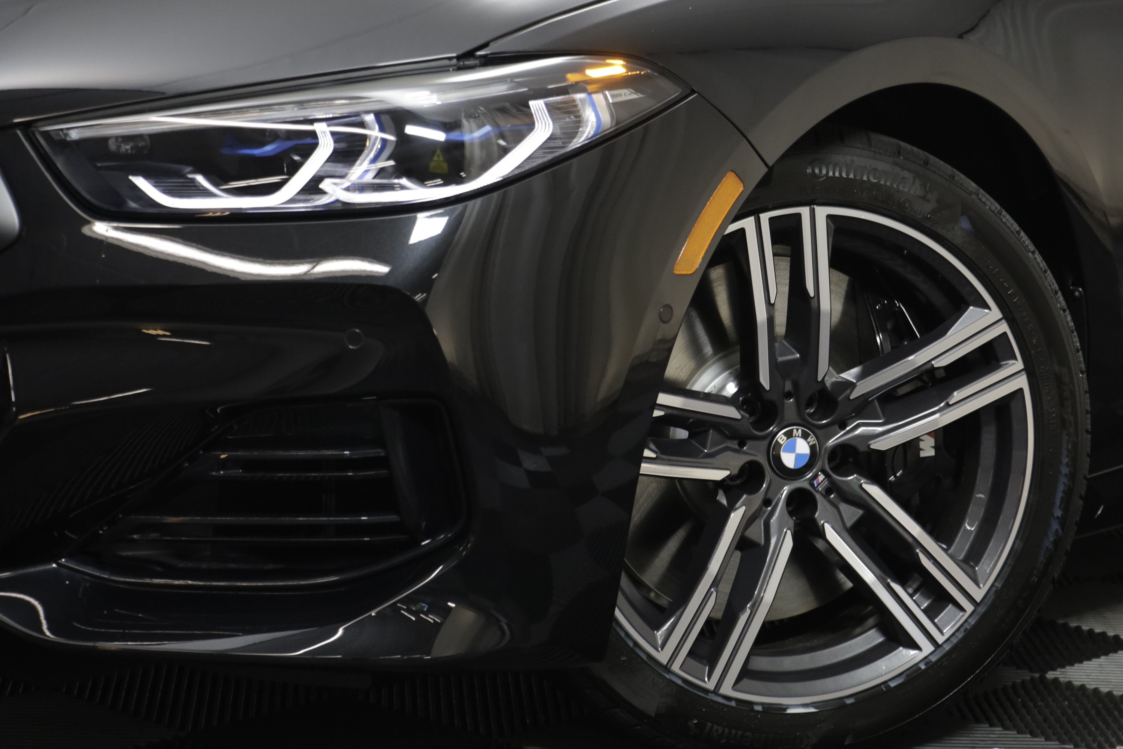 New 2026 BMW 840i xDrive w/ M Sport Professional Package AWD/4WD image 4