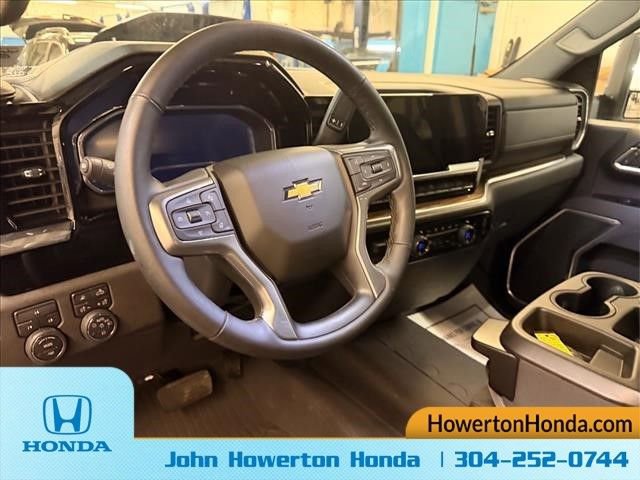 Used 2025 Chevrolet Silverado 3500 LT w/ All Star Edition image 17
