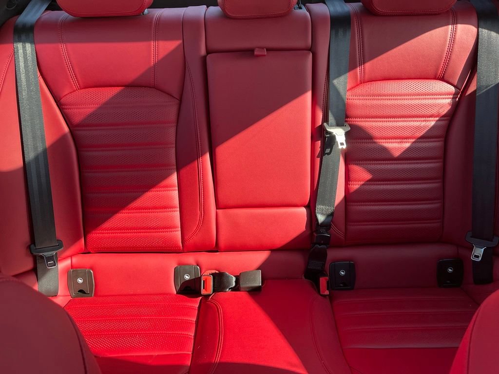 Used 2023 Alfa Romeo Giulia Veloce RWD image 18
