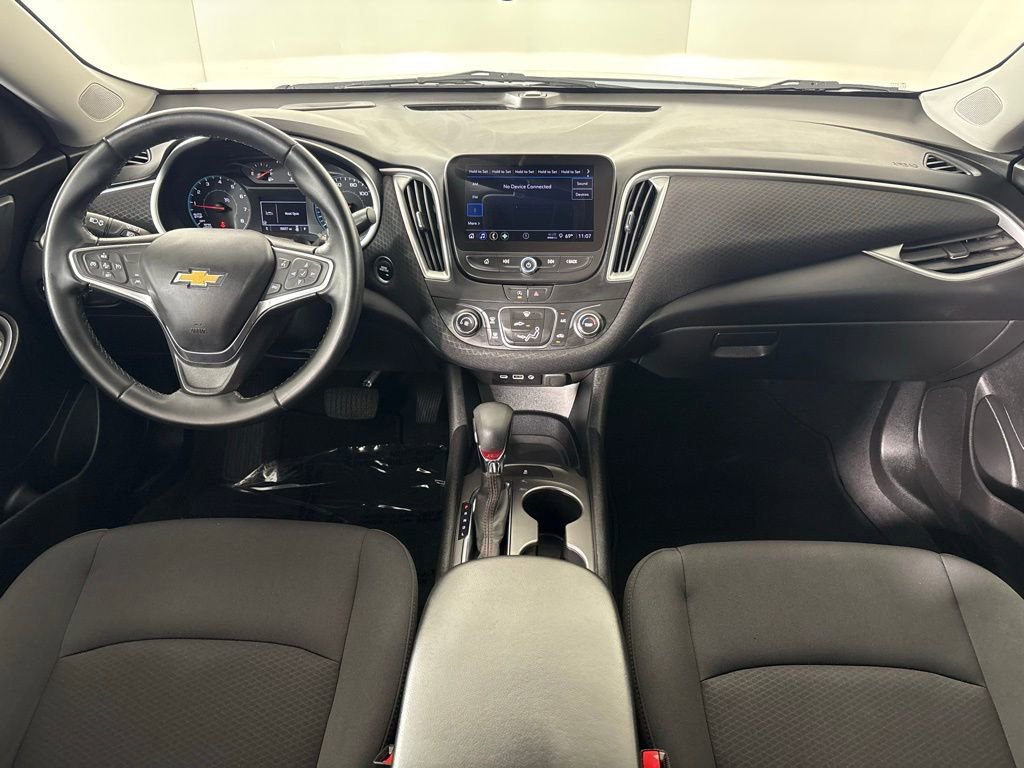 Used 2023 Chevrolet Malibu RS FWD image 38