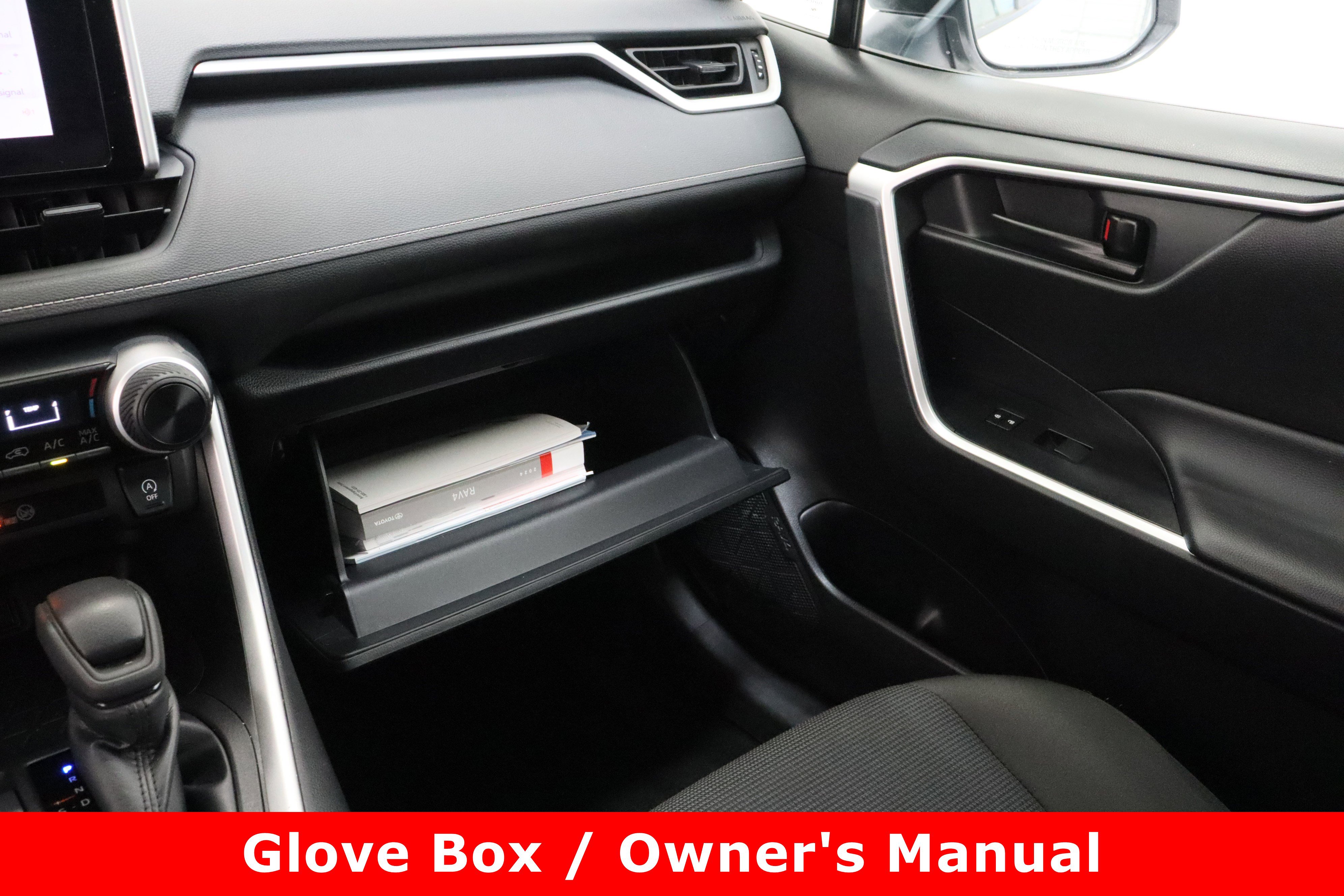 Used 2024 Toyota RAV4 LE image 20