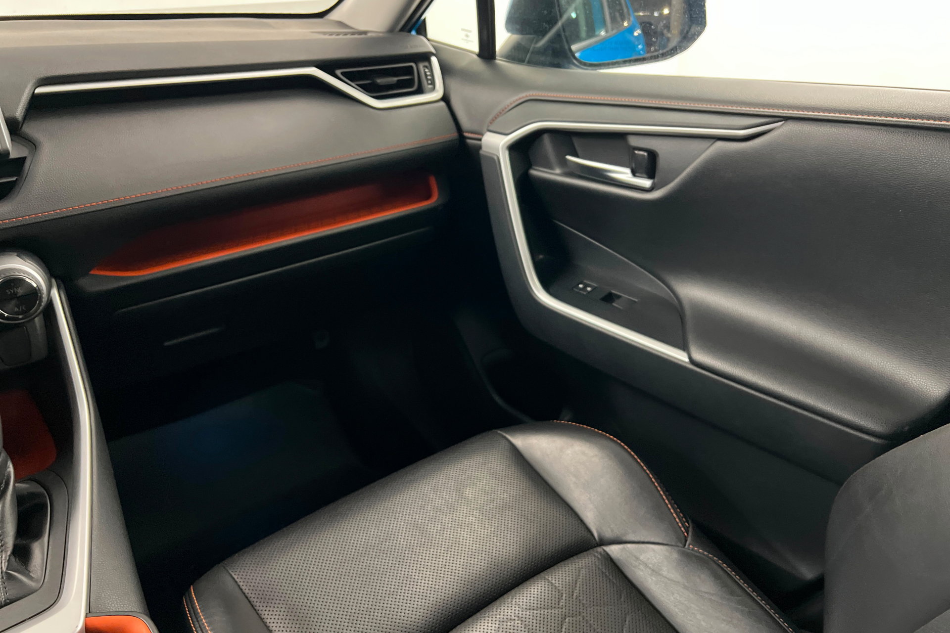 Used 2019 Toyota RAV4 Adventure w/ Cold Weather Package AWD/4WD image 10