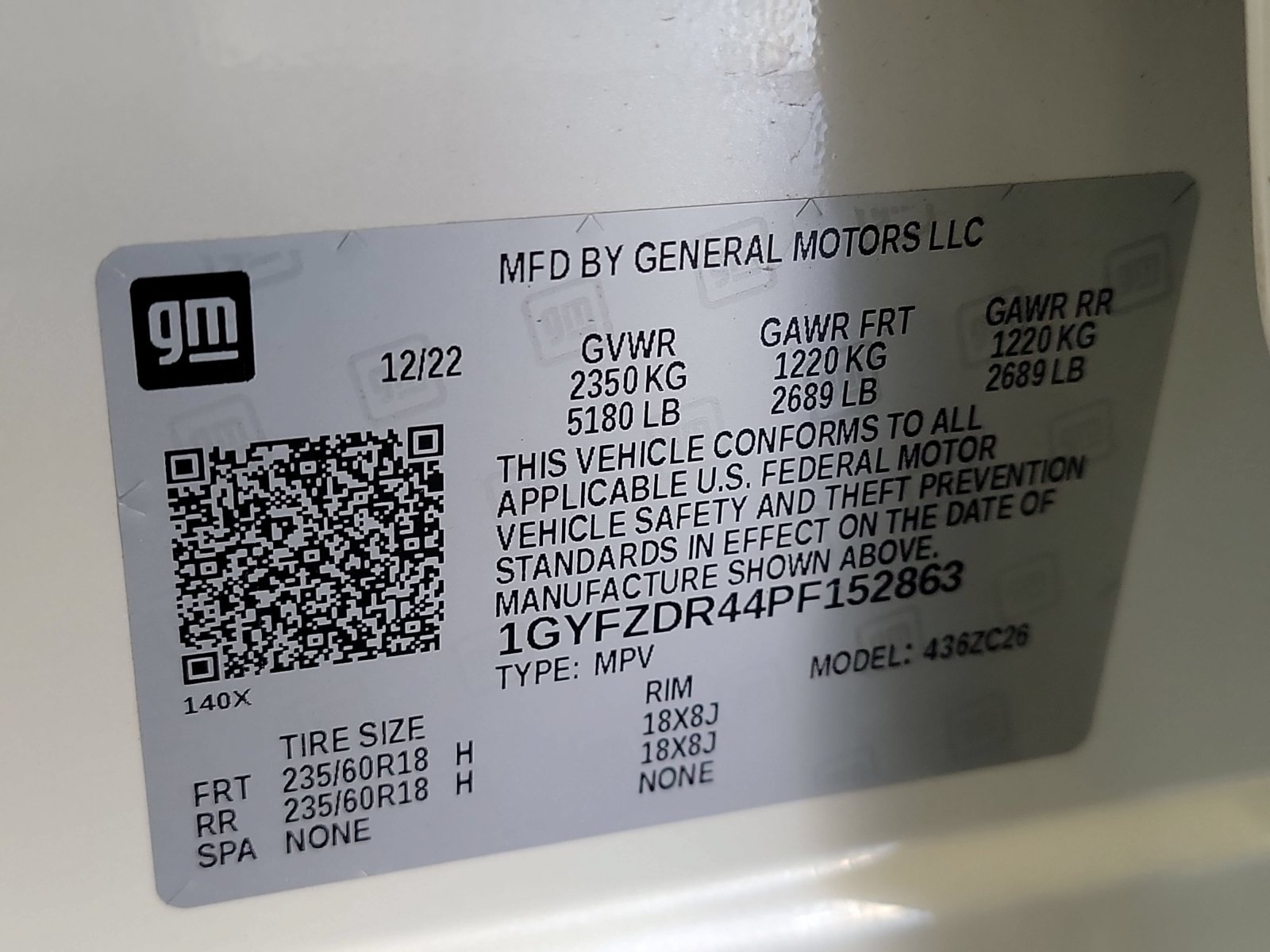 Used 2023 Cadillac XT4 Premium Luxury w/ Cold Weather Package AWD/4WD image 33