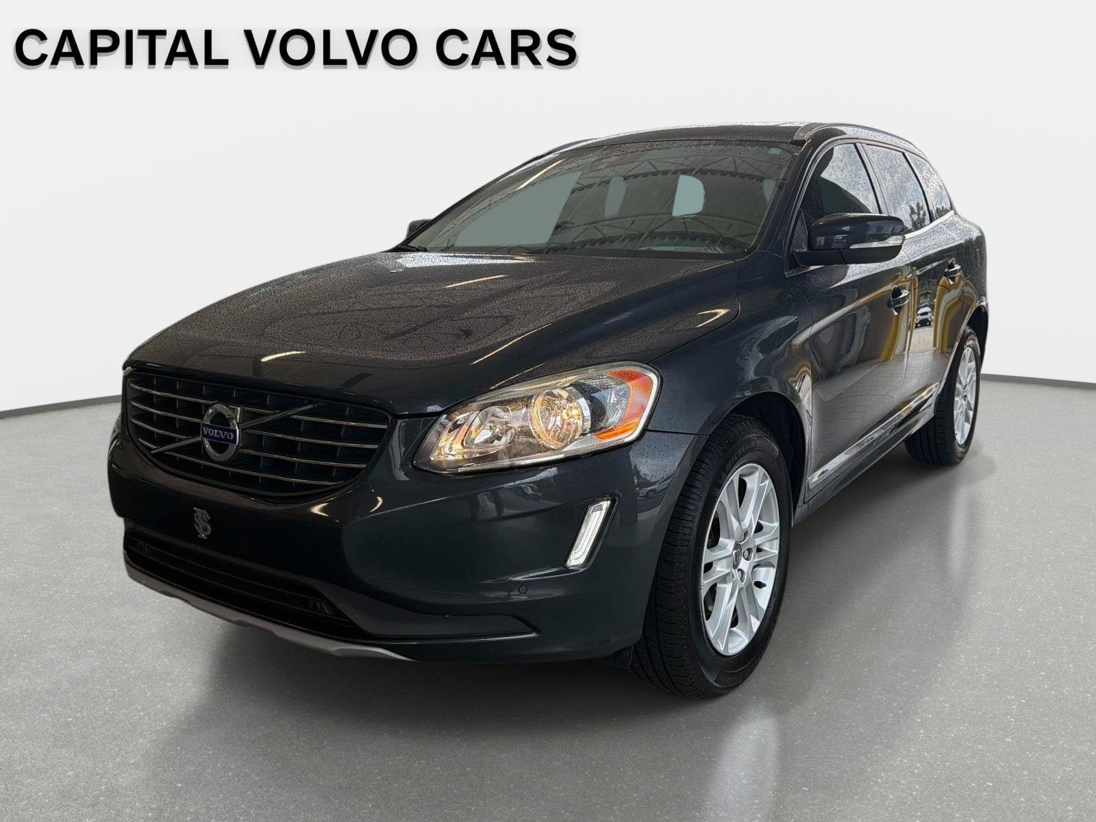 Used 2016 Volvo XC60 T5 Premier w/ Proximity Package