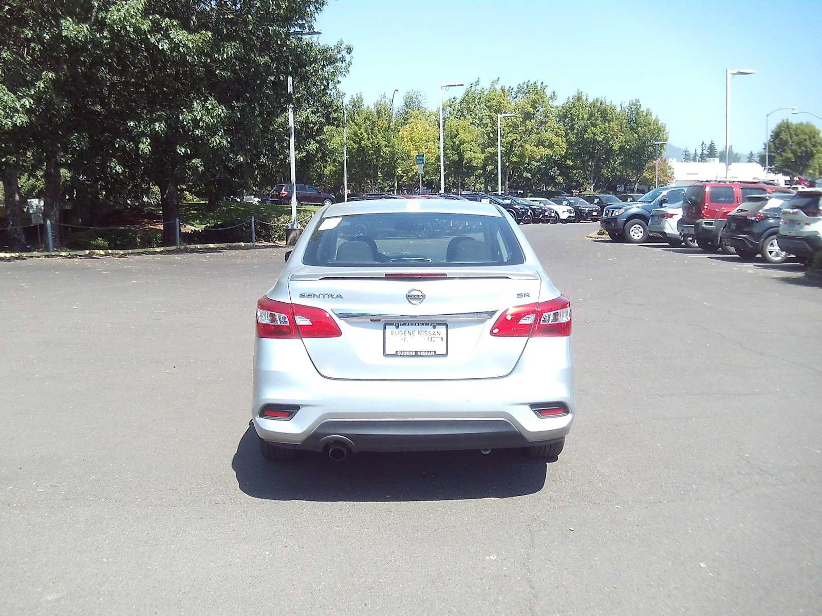 Used 2019 Nissan Sentra SR w/ Exterior Package FWD image 4