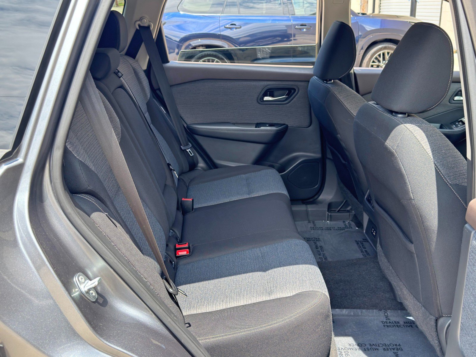 Used 2022 Nissan Rogue SV FWD image 33