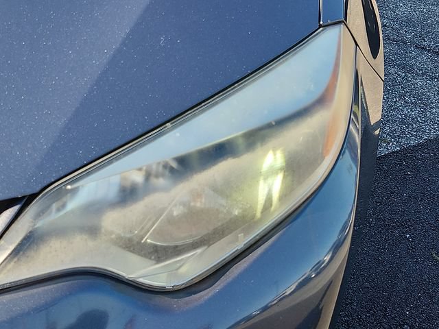 Used 2015 Toyota Corolla LE FWD image 9