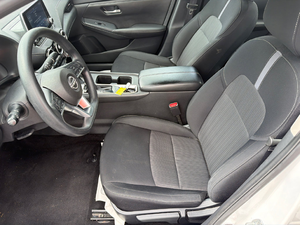 Used 2024 Nissan Sentra SV FWD image 9