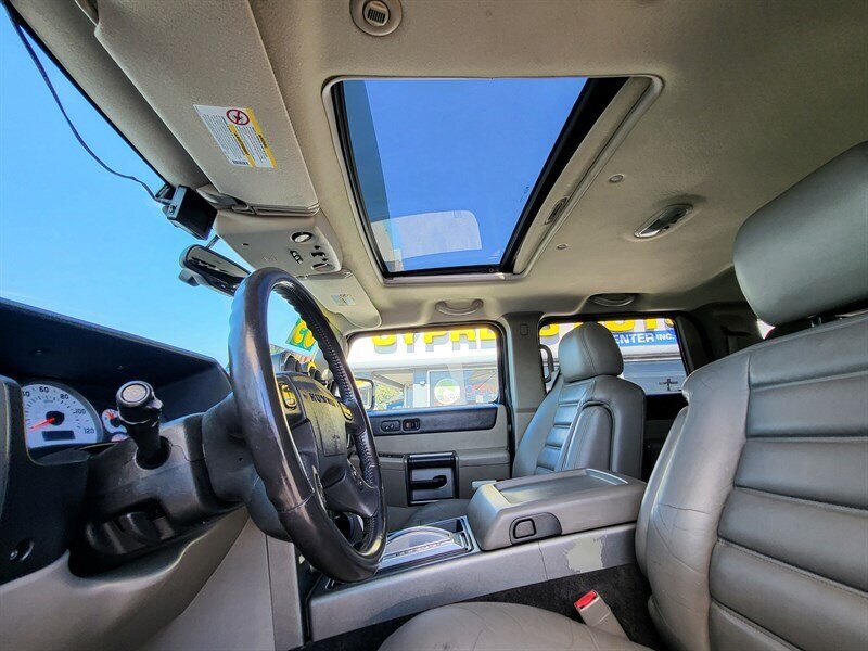 Used 2003 HUMMER H2 w/ Preferred Equipment Group AWD/4WD image 14