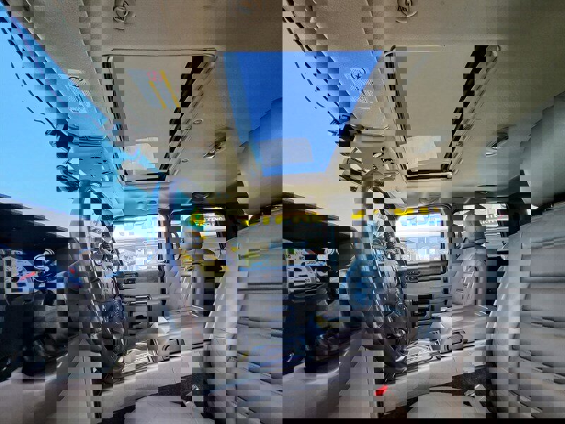 Used 2003 HUMMER H2 w/ Preferred Equipment Group image 14