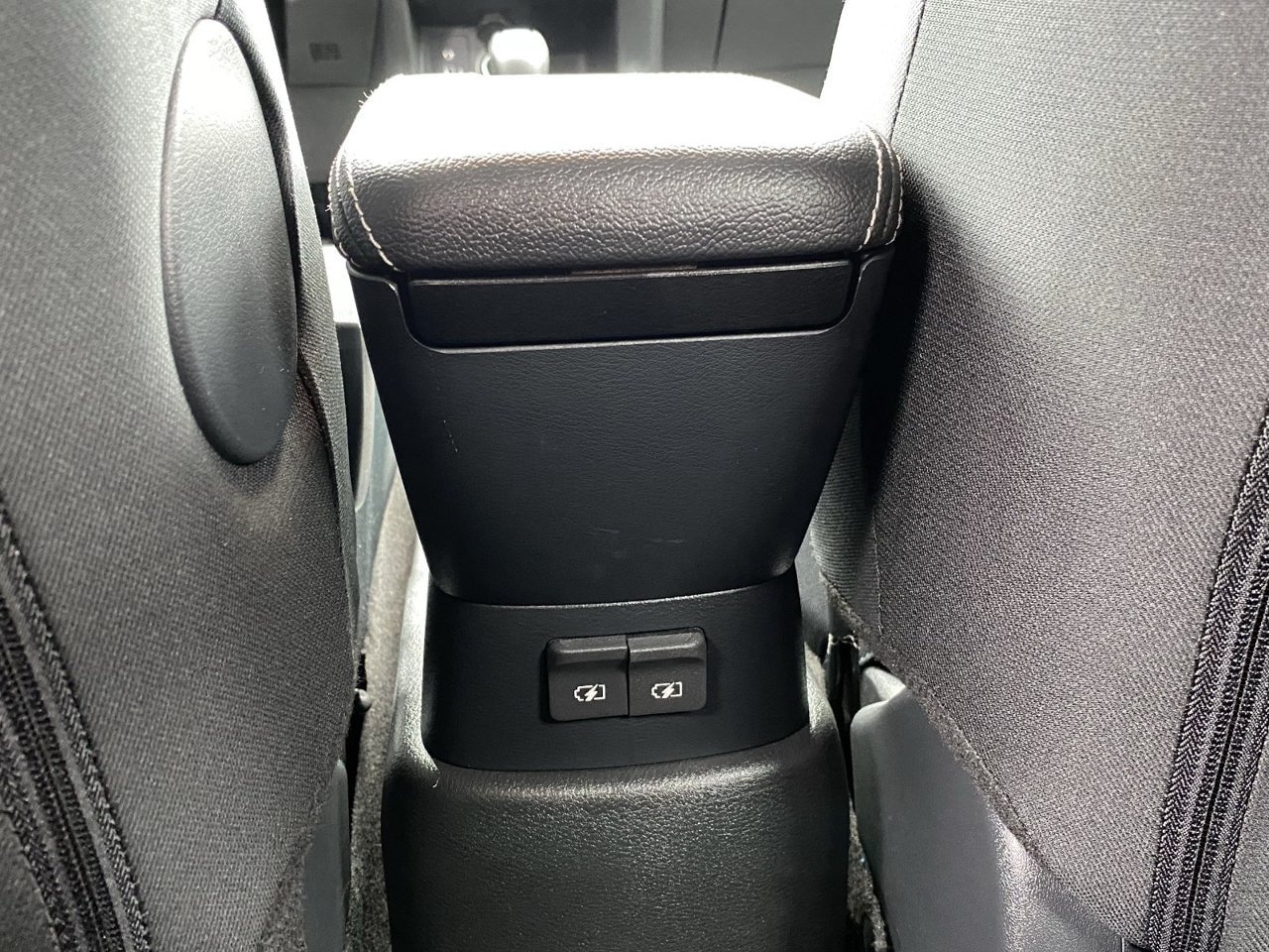 Certified 2025 Nissan Kicks Play S FWD image 15
