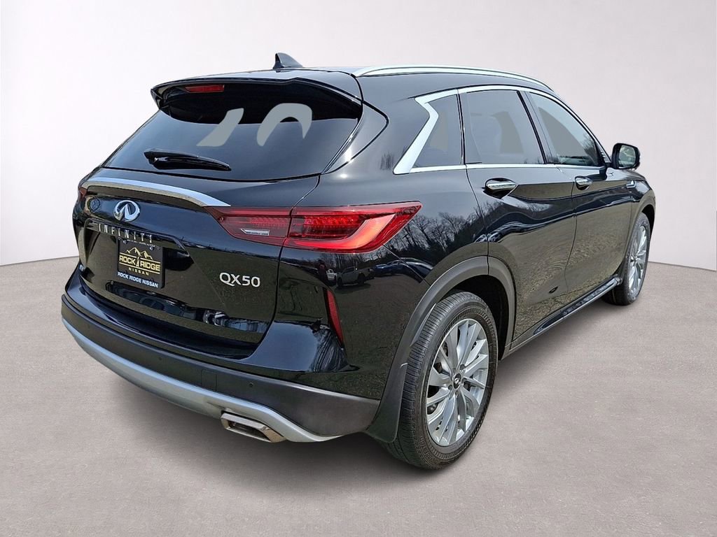 Used 2023 INFINITI QX50 Luxe AWD/4WD image 7