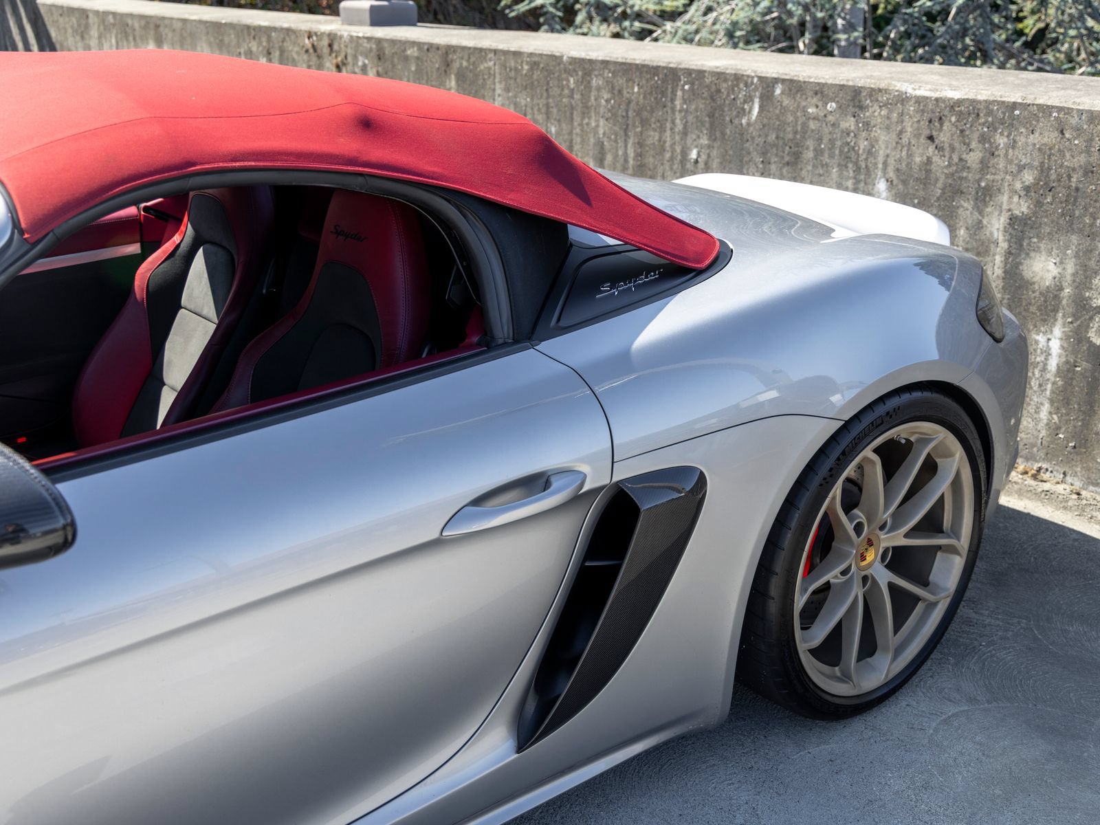 Certified 2022 Porsche 718 Boxster Spyder RWD image 18