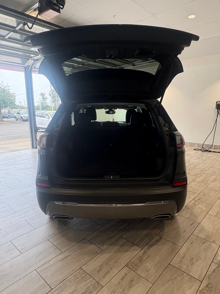Used 2022 Jeep Cherokee Limited AWD/4WD image 7