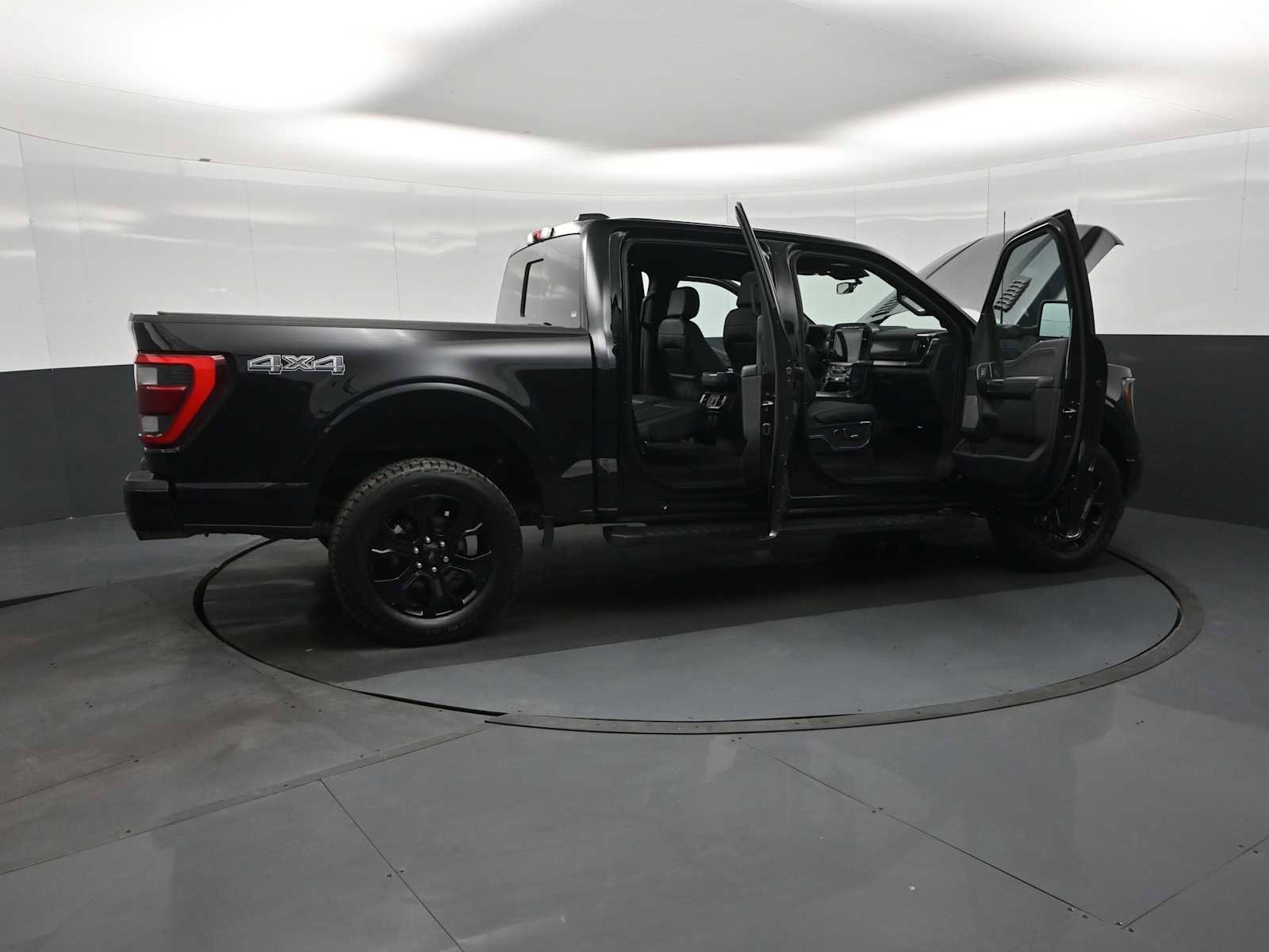 Used 2023 Ford F150 Lariat w/ Equipment Group 502A High image 38