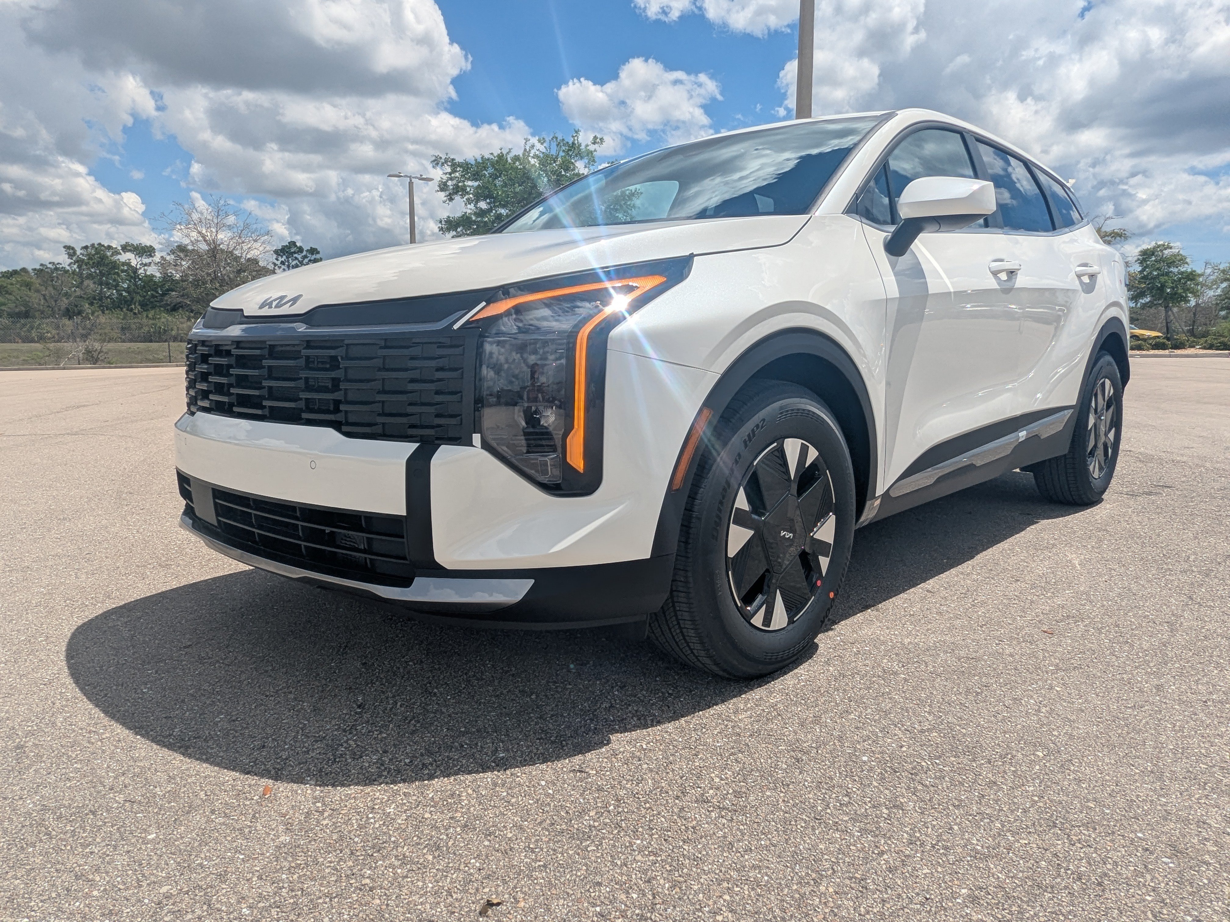 New 2026 Kia Sportage LX FWD image 9