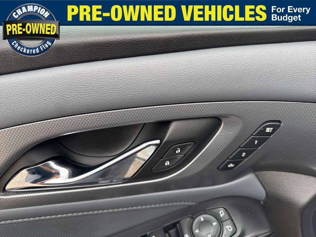 Used 2021 Chevrolet Traverse Premier w/ LPO, Cargo Package image 6