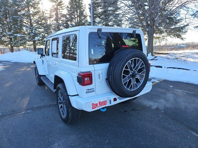 Used 2022 Jeep Wrangler Unlimited Sahara image 3