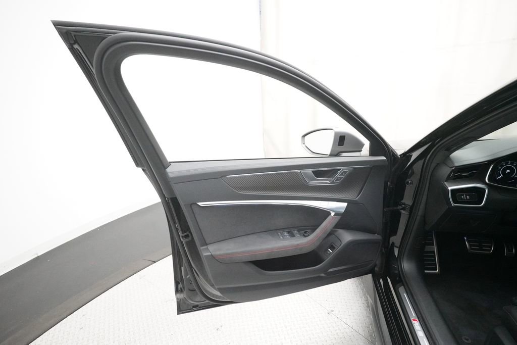 Used 2025 Audi RS 6 performance image 16