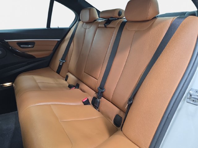 Used 2018 BMW 340i xDrive Sedan AWD/4WD image 13