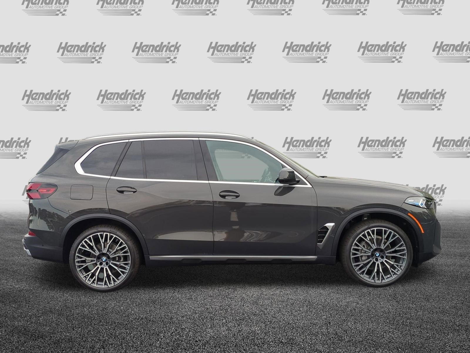 New 2026 BMW X5 xDrive40i AWD/4WD image 11