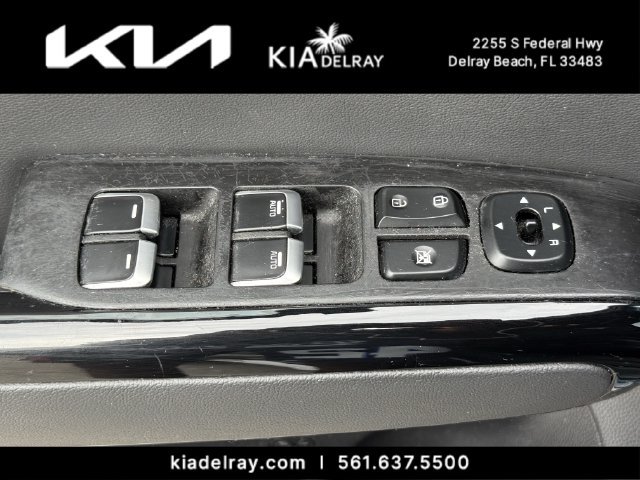 Used 2018 Kia Soul + FWD image 15