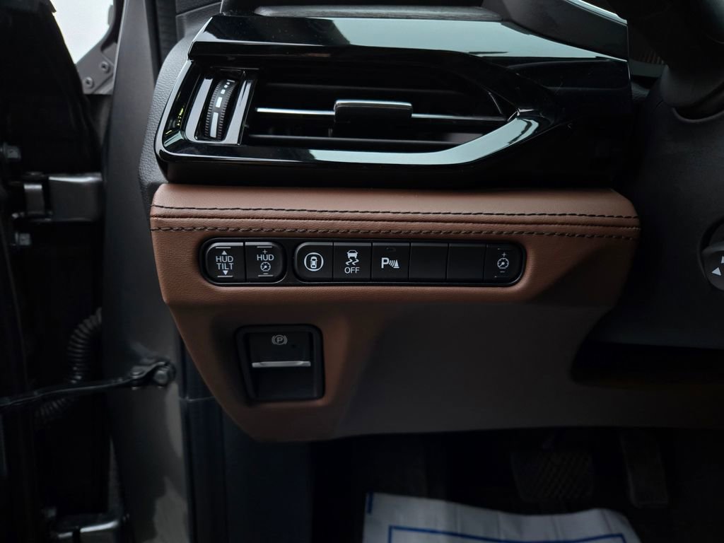 Used 2023 Acura MDX SH-AWD w/ Advance Package image 13