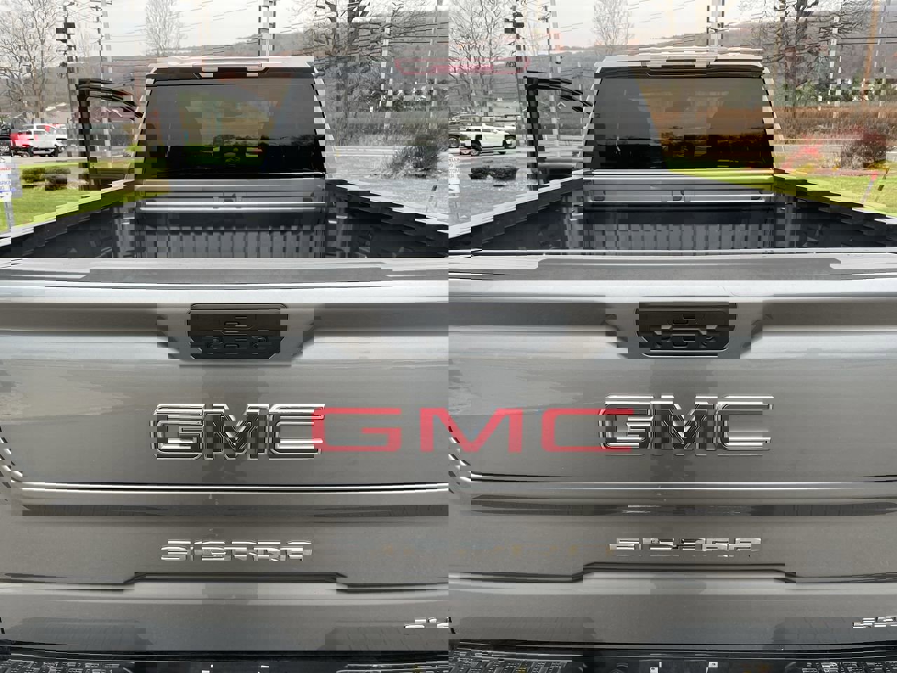 Certified 2022 GMC Sierra 1500 SLE image 25