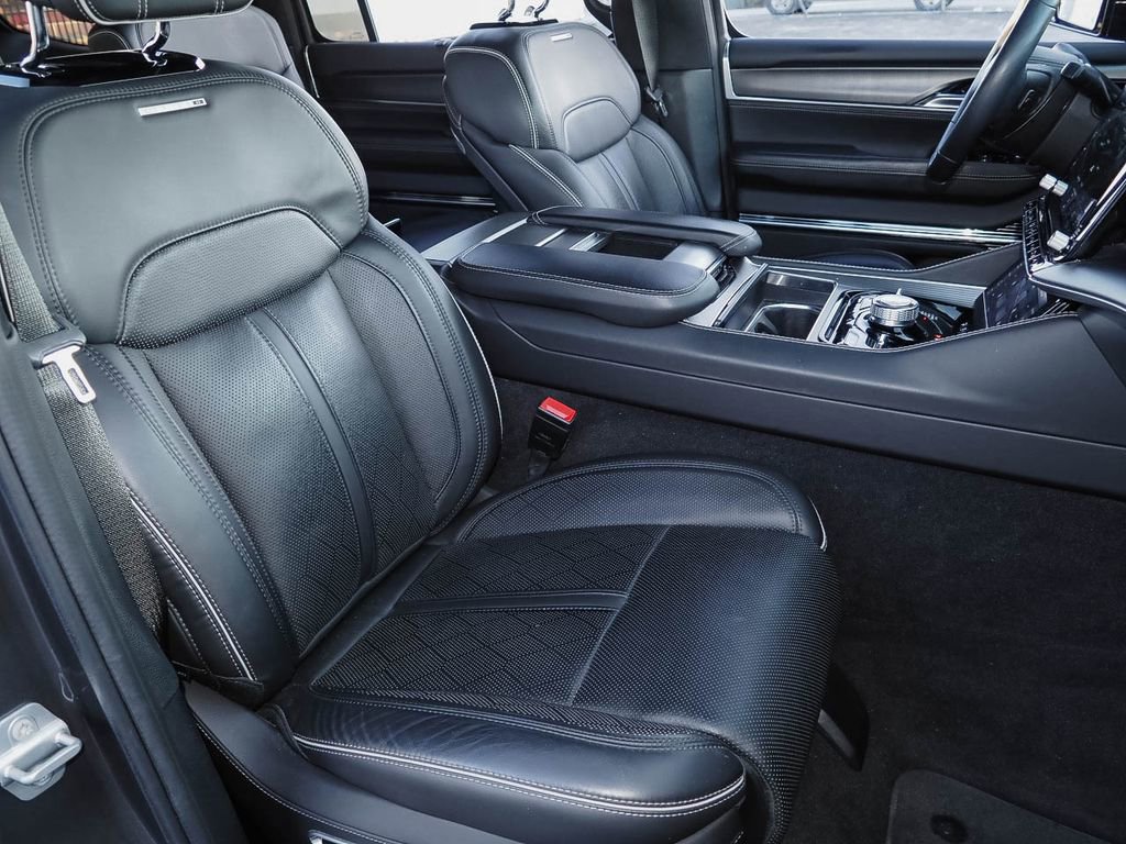 Used 2022 Jeep Grand Wagoneer Series II image 17