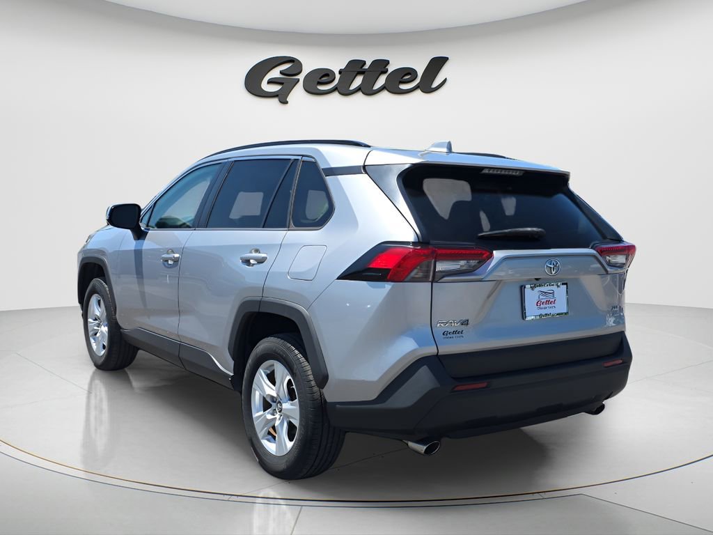 Used 2019 Toyota RAV4 XLE w/ Convenience Package image 7