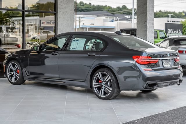 Used 2019 BMW 740i w/ M Sport Package RWD image 7