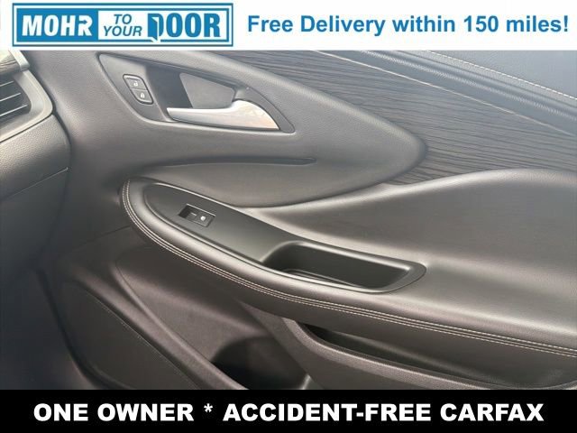 Used 2018 Buick Envision Essence image 25