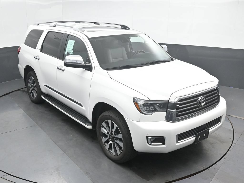 Used 2018 Toyota Sequoia Limited w/ Safety & Convenience Package AWD/4WD image 28