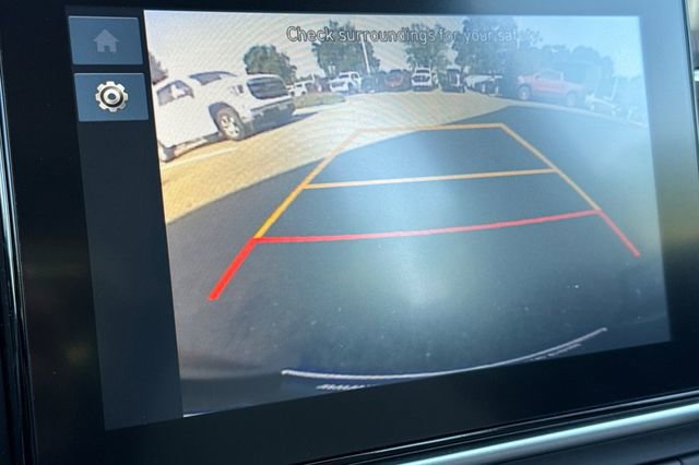 Used 2025 Hyundai Venue SEL FWD image 27